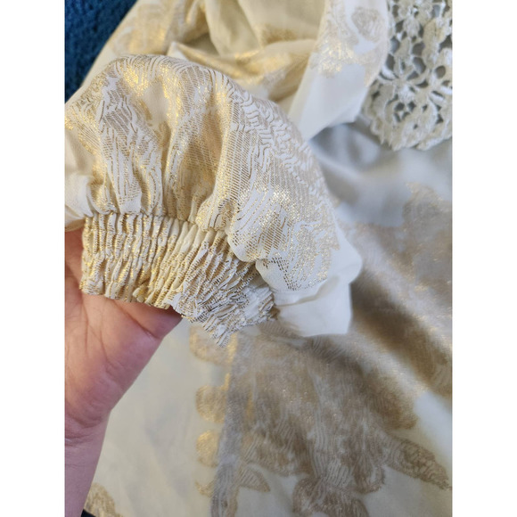 NWT Tendency Embordered Floral Off the Shoulder Womens Top M - Picture 2 of 9